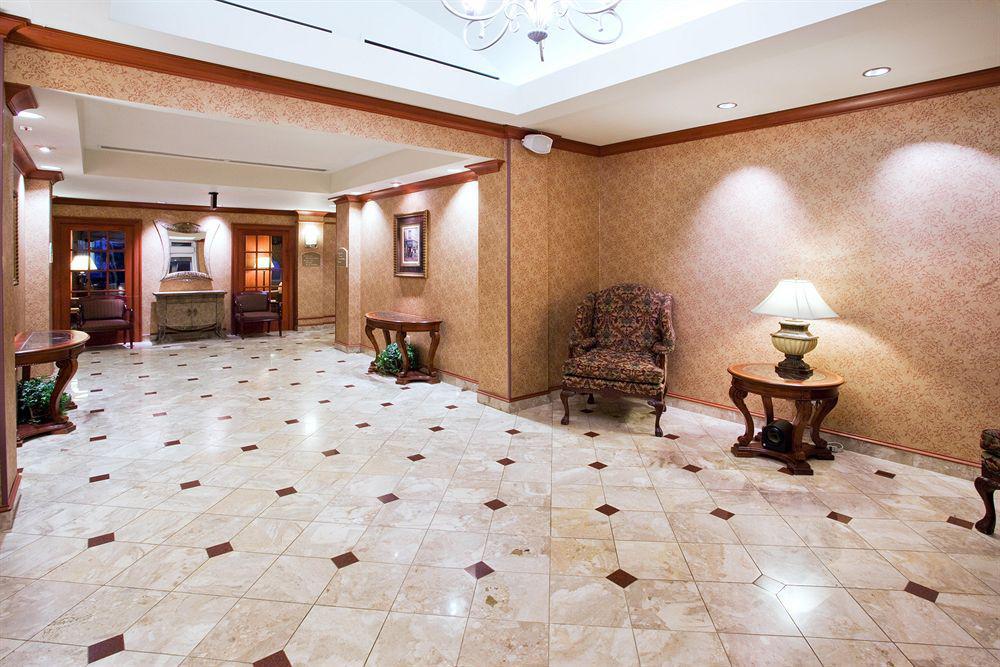 Holiday Inn Express Hotel & Suites Grand Rapids-North By Ihg Interiør billede