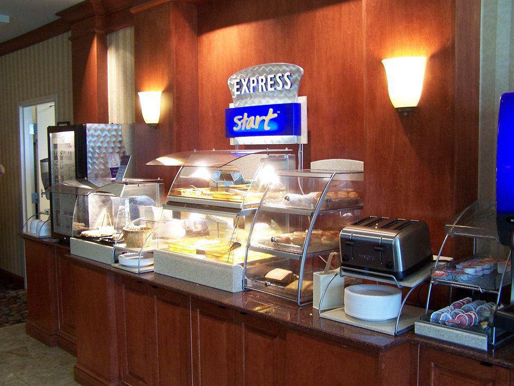 Holiday Inn Express Hotel & Suites Grand Rapids-North By Ihg Eksteriør billede