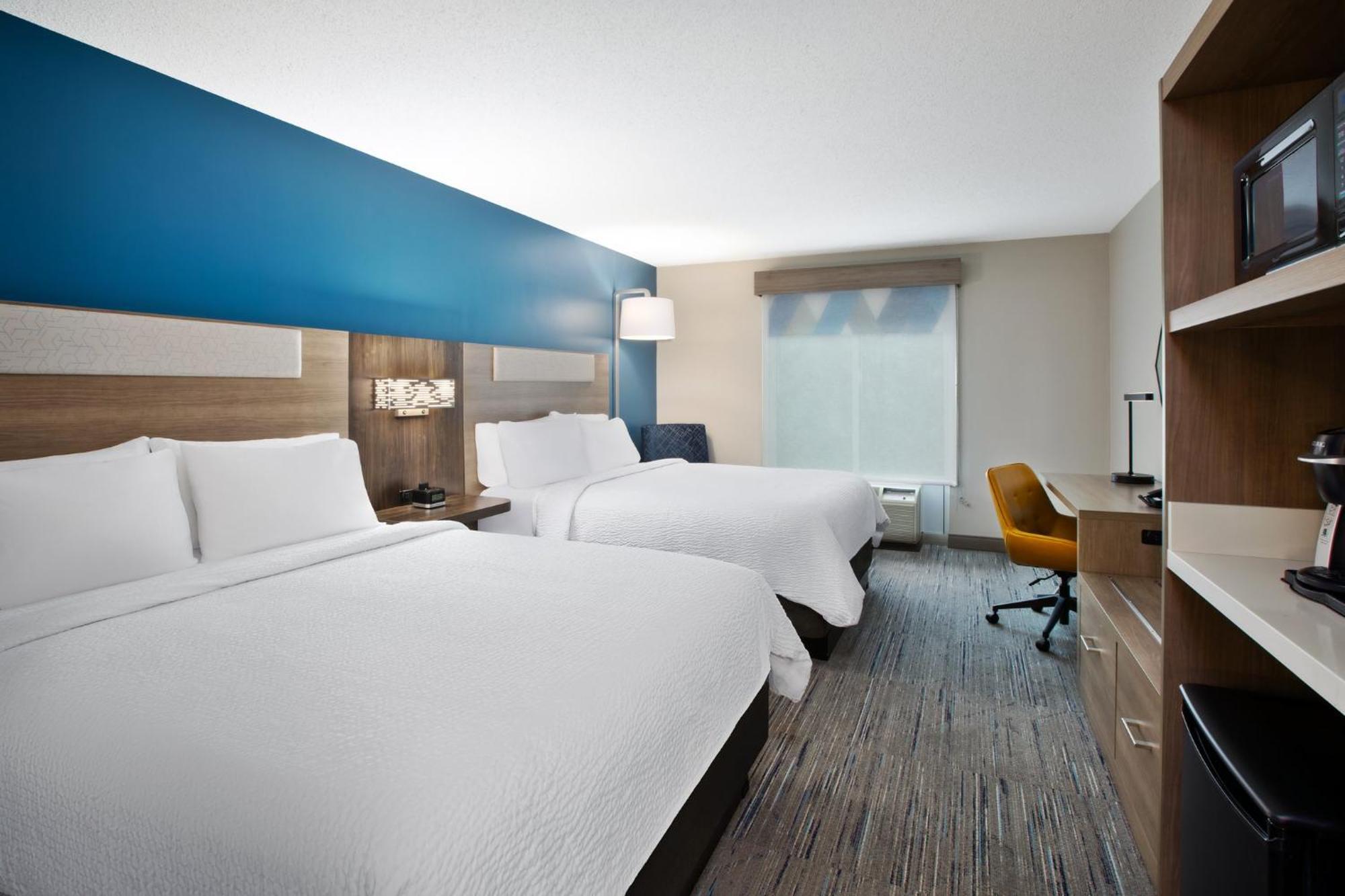 Holiday Inn Express Hotel & Suites Grand Rapids-North By Ihg Eksteriør billede
