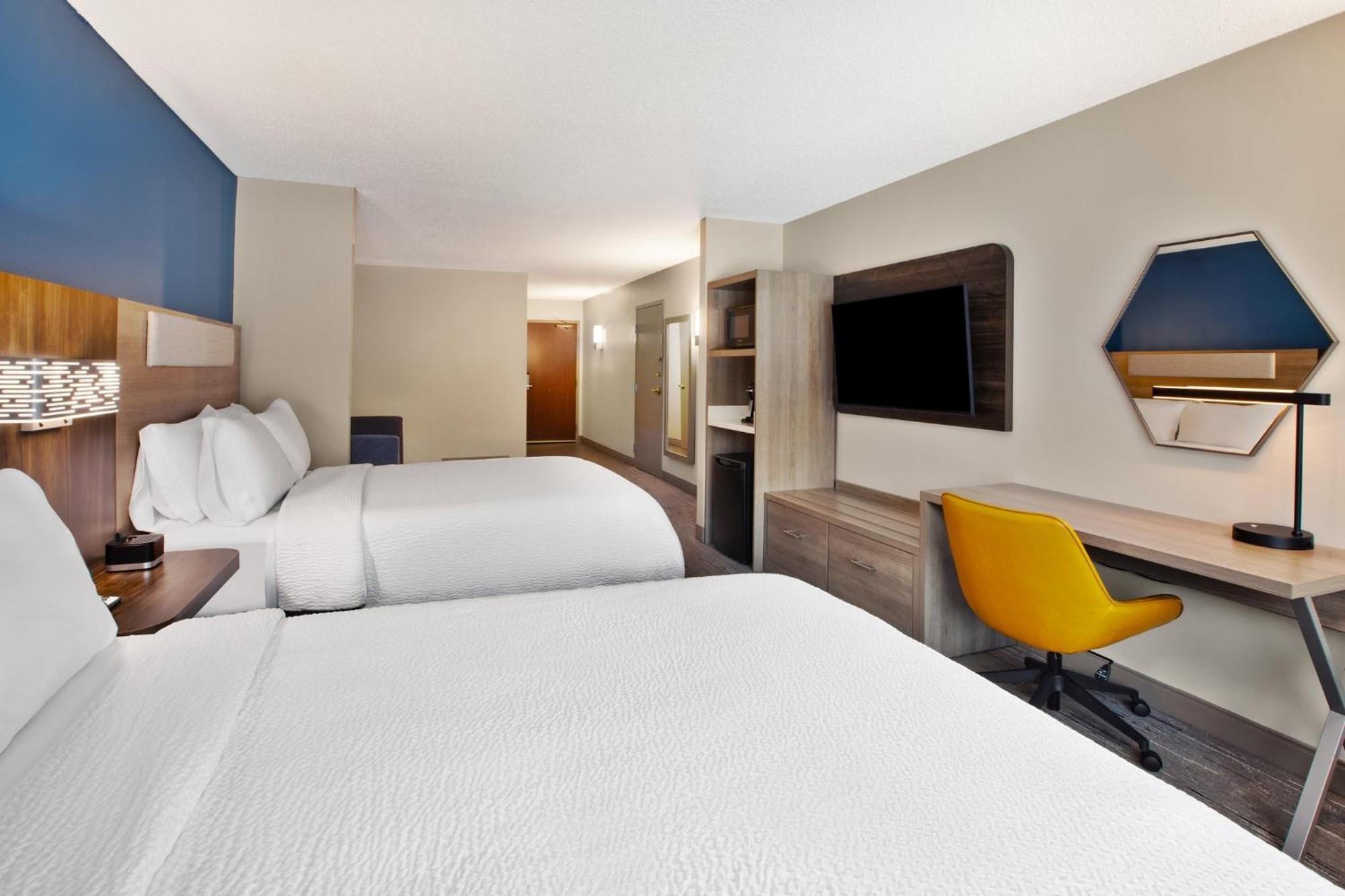 Holiday Inn Express Hotel & Suites Grand Rapids-North By Ihg Eksteriør billede