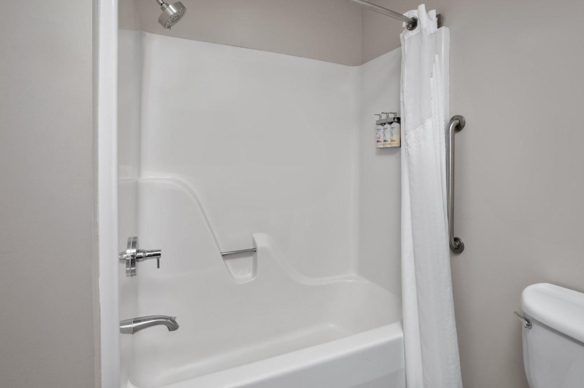 Holiday Inn Express Hotel & Suites Grand Rapids-North By Ihg Eksteriør billede